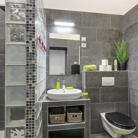 Palace * بودابست