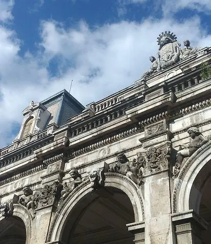 Palace *